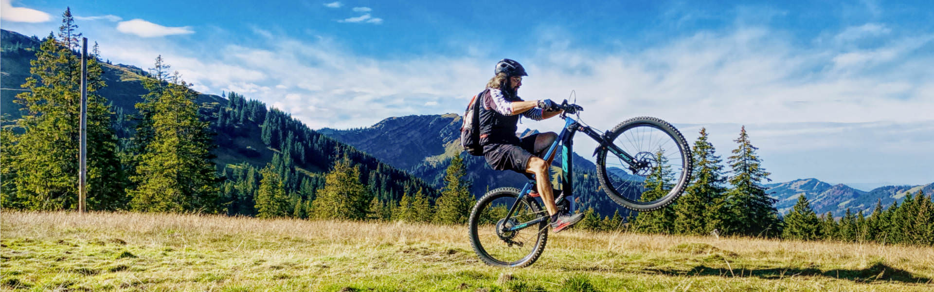 E-MTB Verleih im Allgäu und E-Mountainbike Verleih in Verbindung mit einem E-Mountainbike oder E-Bike Fahrtechnik Training