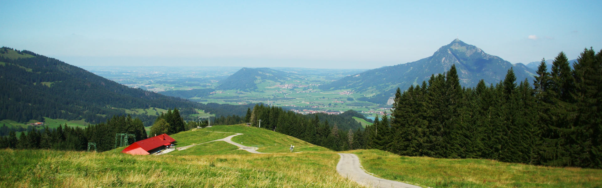 Mit dem Mountainbike geht es von Gunzesried ums Ofterschwanger Horn